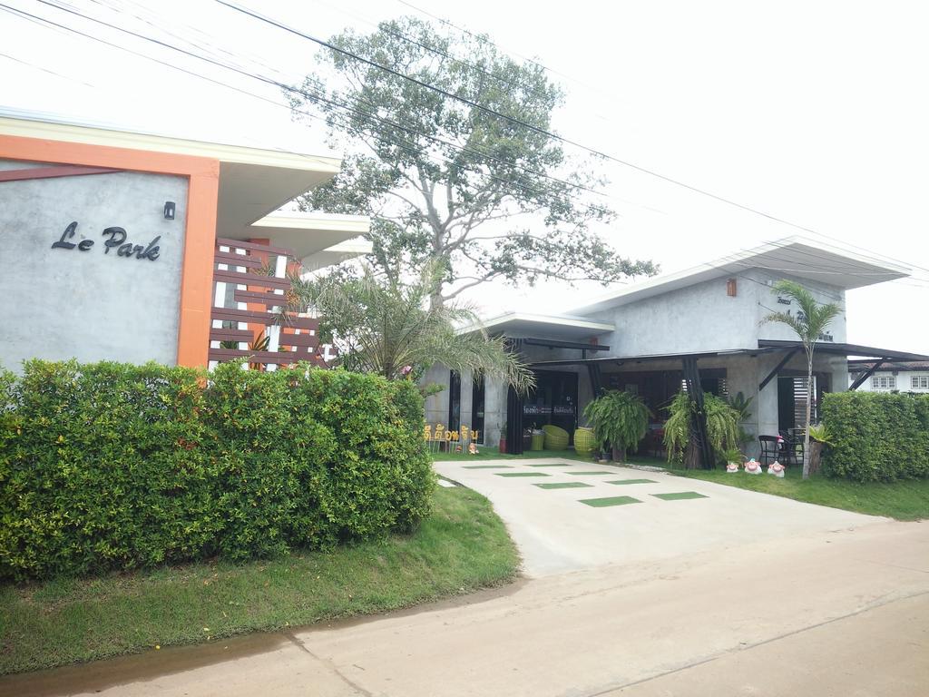 רוי אט Le Park 23 Boutique Resort מראה חיצוני תמונה